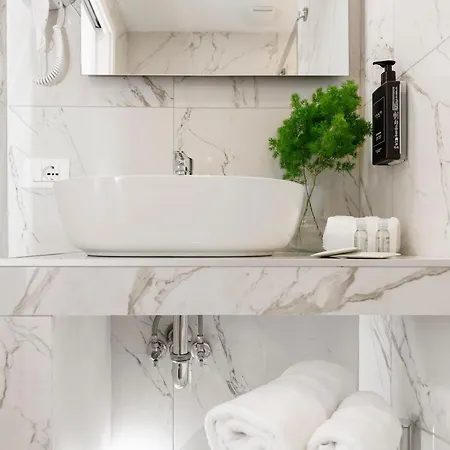 Tolu Relais Rome